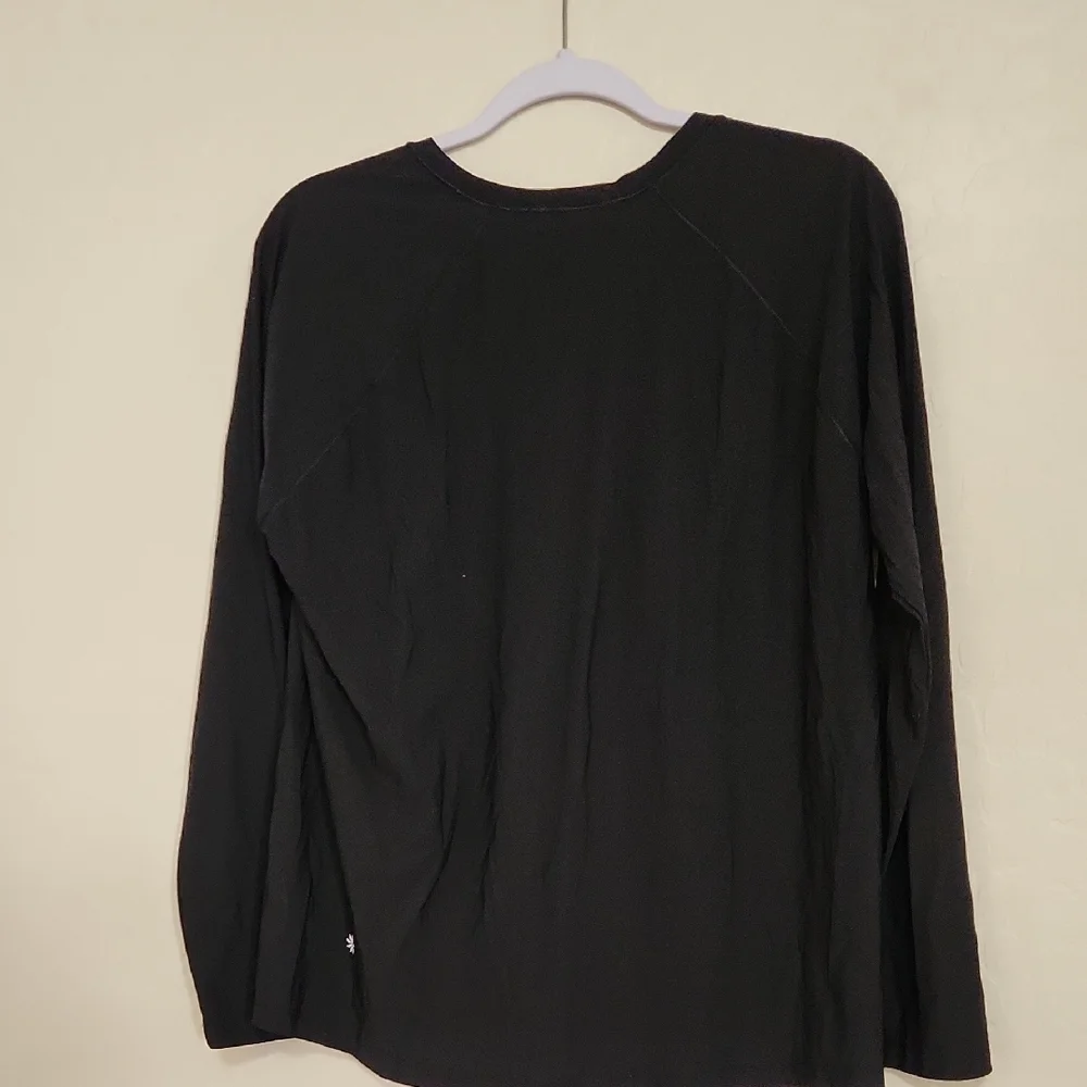 Athleta Black Long Sleeve Top - Picture 5 of 6